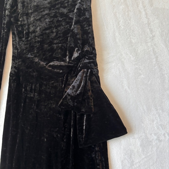 Black Halo EVE black women one sleeve formal wide leg velvet jumpsuit size 2 NWT - Picture 4 of 13